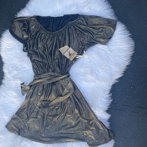 Elegant Gold Women's Dress